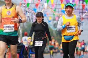 BIB: 45988, 42646, 46214
                            <button type="button" onclick="openModal(9913265)" class="btn btn-primary btn-sm float-right btn-popup" data-toggle="modal" data-target=".modal-high-quality">
                        <i class="fas fa-shopping-cart"></i> Add to Cart
                    </button>
                                            <button type="button" onclick="isThisMe(9913265, true)" class="btn btn-success btn-sm float-right btn-popup btn-isme hidden" data-toggle="tooltip" data-placement="bottom" title="นี่คือรูปของคุณใช่ไหม คลิกที่นี่เพื่อเอาเข้าอัลบั้ม">
                        <i class="fas fa-plus"></i> Add to album
                    </button>
                    <button type="button" onclick="isThisMe(9913265, false)" class="btn btn-warning btn-sm float-right btn-popup btn-isnotme hidden">
                        <i class="fas fa-ban"></i> Remove from album
                    </button>